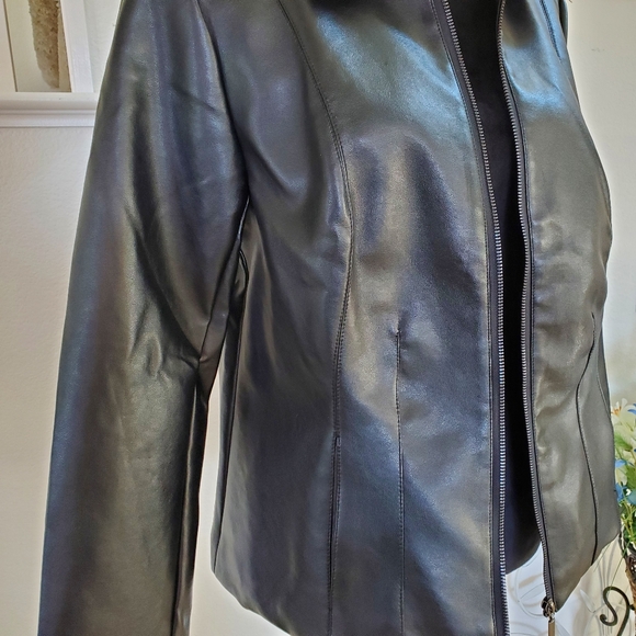 Anthony Richard's - Black Jacket - Picture 5 of 13